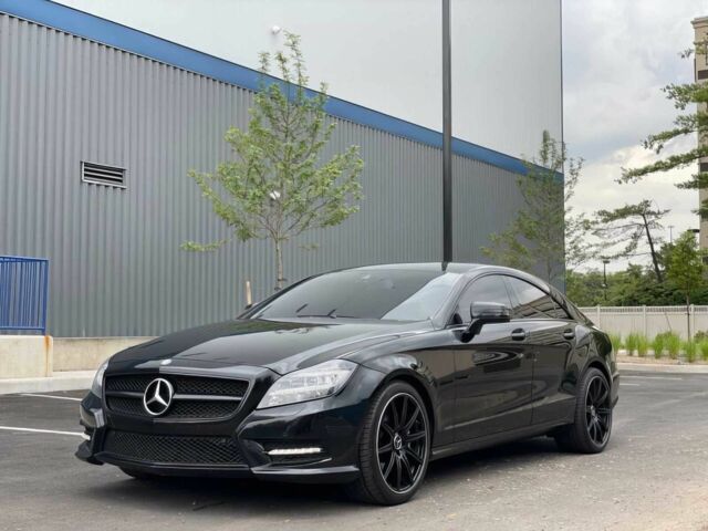 Черный Мерседес CLS серия, объемом двигателя 4.7 л и пробегом 83 тыс. км за 6700 $, фото 2 на Automoto.ua