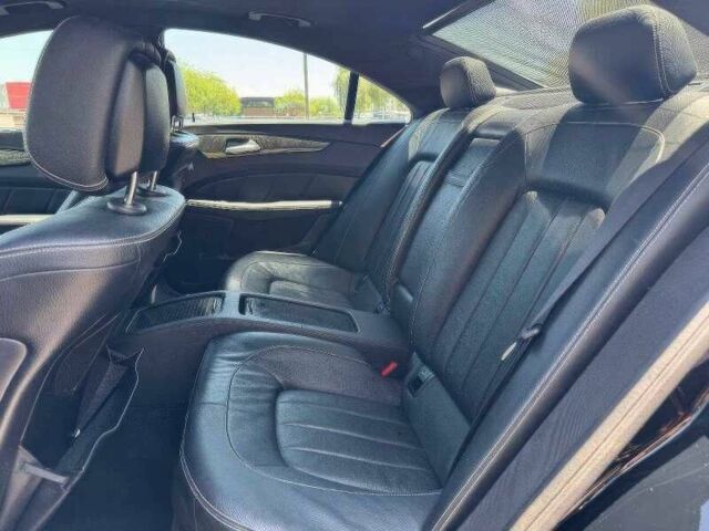 Чорний Мерседес CLS серия, об'ємом двигуна 4.7 л та пробігом 132 тис. км за 8900 $, фото 7 на Automoto.ua