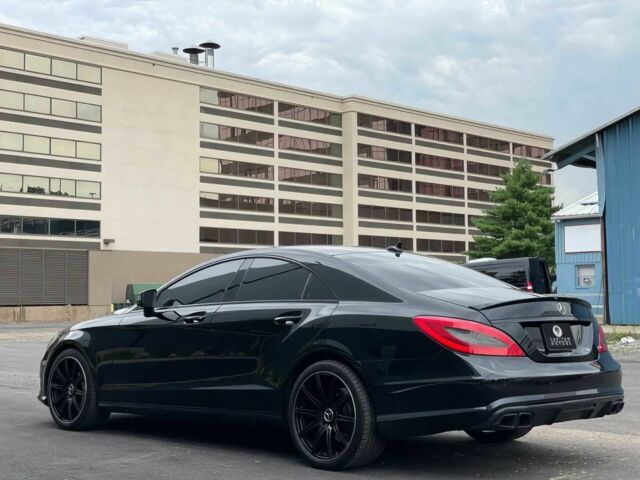 Черный Мерседес CLS серия, объемом двигателя 4.7 л и пробегом 83 тыс. км за 6700 $, фото 4 на Automoto.ua