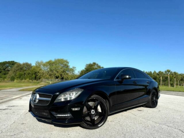 Черный Мерседес CLS серия, объемом двигателя 4.7 л и пробегом 94 тыс. км за 6400 $, фото 2 на Automoto.ua