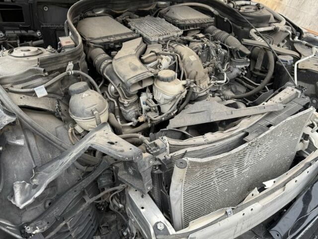 Чорний Мерседес CLS серия, об'ємом двигуна 3 л та пробігом 100 тис. км за 11999 $, фото 2 на Automoto.ua