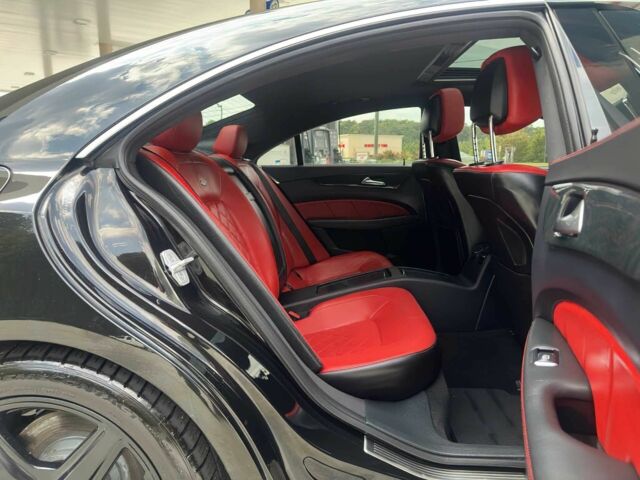 Чорний Мерседес CLS серия, об'ємом двигуна 4.7 л та пробігом 71 тис. км за 9200 $, фото 11 на Automoto.ua