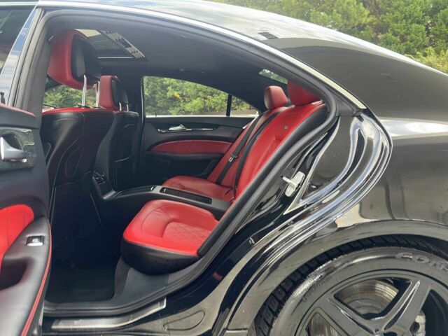 Чорний Мерседес CLS серия, об'ємом двигуна 4.7 л та пробігом 71 тис. км за 9200 $, фото 10 на Automoto.ua