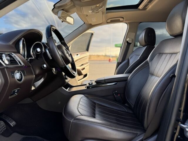 Черный Мерседес CLS серия, объемом двигателя 3 л и пробегом 198 тыс. км за 39999 $, фото 6 на Automoto.ua