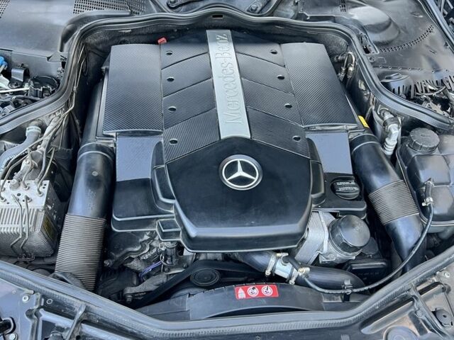 Чорний Мерседес CLS серия, об'ємом двигуна 5 л та пробігом 280 тис. км за 10000 $, фото 7 на Automoto.ua