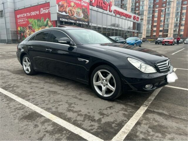 Чорний Мерседес CLS серия, об'ємом двигуна 5 л та пробігом 280 тис. км за 10000 $, фото 2 на Automoto.ua