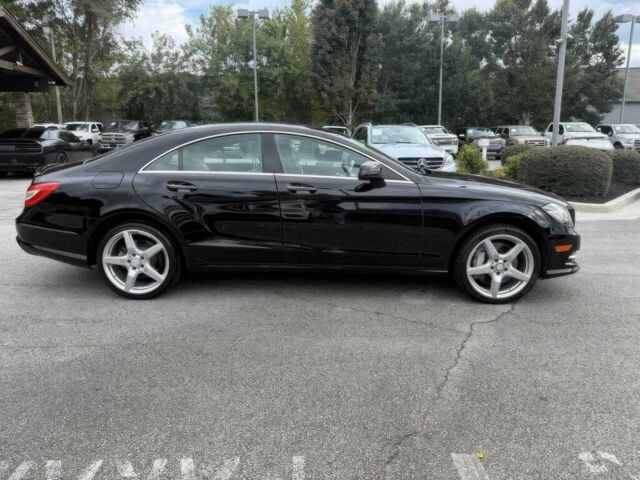 Черный Мерседес CLS серия, объемом двигателя 4.7 л и пробегом 83 тыс. км за 10000 $, фото 6 на Automoto.ua