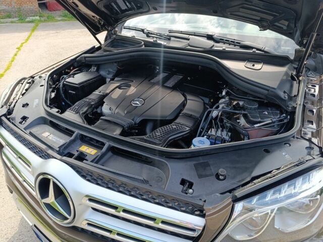 Коричневий Мерседес CLS серия, об'ємом двигуна 3 л та пробігом 200 тис. км за 27999 $, фото 4 на Automoto.ua