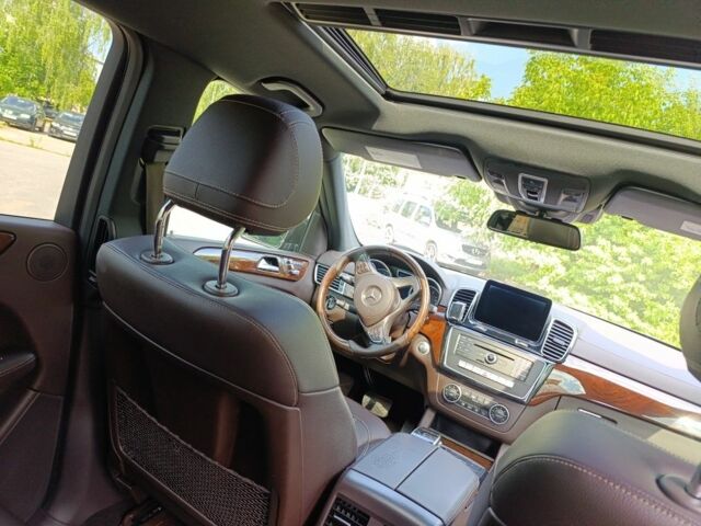 Коричневий Мерседес CLS серия, об'ємом двигуна 3 л та пробігом 200 тис. км за 27999 $, фото 5 на Automoto.ua