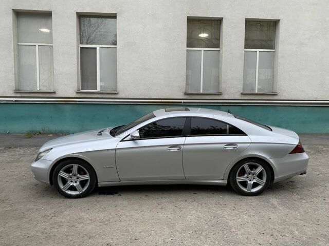 Серый Мерседес CLS серия, объемом двигателя 3.5 л и пробегом 256 тыс. км за 7500 $, фото 2 на Automoto.ua