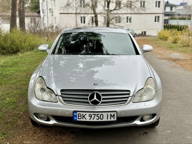 Серый Мерседес CLS серия, объемом двигателя 3.5 л и пробегом 187 тыс. км за 6999 $, фото 1 на Automoto.ua