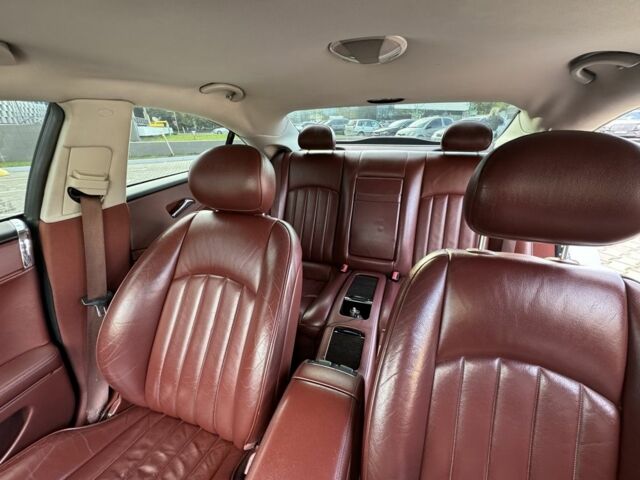 Сірий Мерседес CLS серия, об'ємом двигуна 2.9 л та пробігом 3 тис. км за 8700 $, фото 16 на Automoto.ua