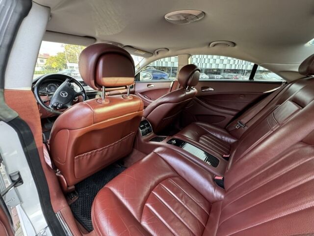 Сірий Мерседес CLS серия, об'ємом двигуна 2.9 л та пробігом 3 тис. км за 8700 $, фото 13 на Automoto.ua