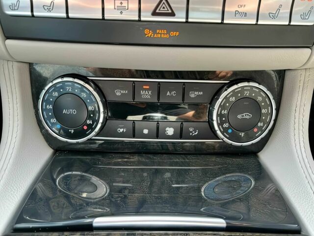 Серый Мерседес CLS серия, объемом двигателя 4.7 л и пробегом 86 тыс. км за 9500 $, фото 9 на Automoto.ua