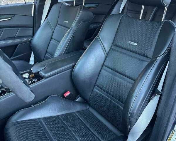 Серый Мерседес CLS серия, объемом двигателя 5.5 л и пробегом 143 тыс. км за 14300 $, фото 10 на Automoto.ua