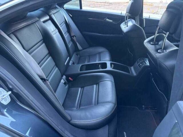 Серый Мерседес CLS серия, объемом двигателя 5.5 л и пробегом 143 тыс. км за 14300 $, фото 13 на Automoto.ua