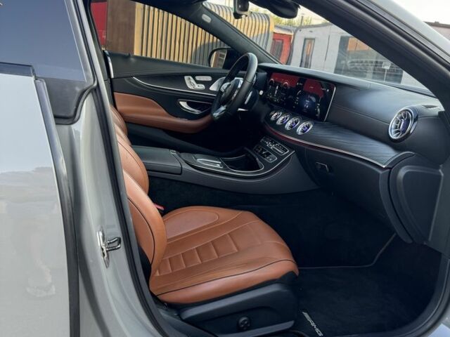 Сірий Мерседес CLS серия, об'ємом двигуна 3 л та пробігом 40 тис. км за 62000 $, фото 8 на Automoto.ua