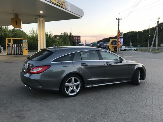 Сірий Мерседес CLS серия, об'ємом двигуна 2.2 л та пробігом 275 тис. км за 23900 $, фото 4 на Automoto.ua
