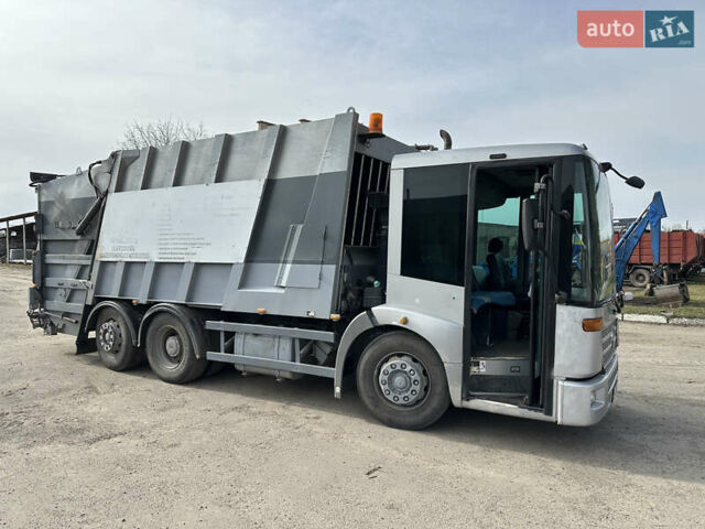 Серый Мерседес Econic, объемом двигателя 6.4 л и пробегом 300 тыс. км за 32142 $, фото 4 на Automoto.ua