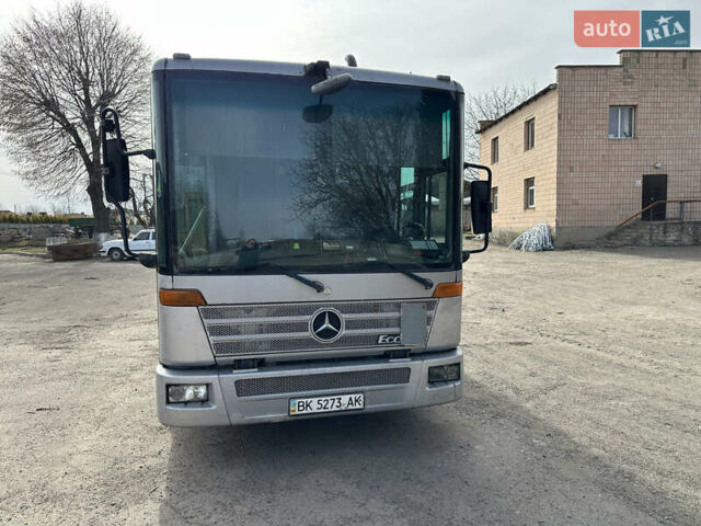 Серый Мерседес Econic, объемом двигателя 6.4 л и пробегом 300 тыс. км за 32142 $, фото 5 на Automoto.ua