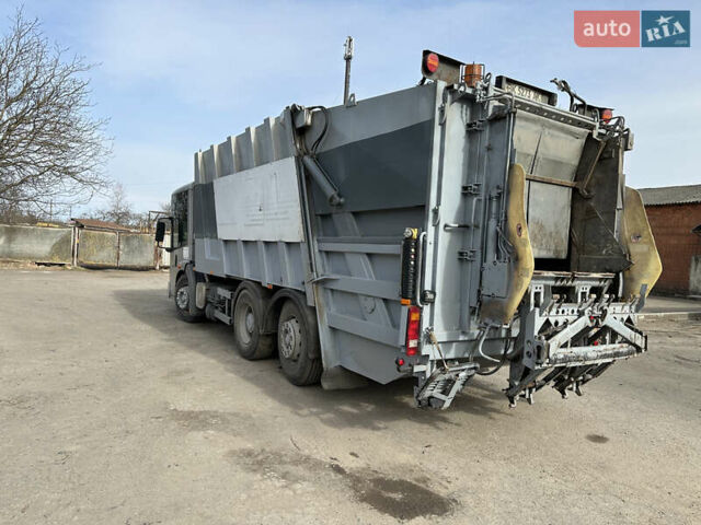 Серый Мерседес Econic, объемом двигателя 6.4 л и пробегом 300 тыс. км за 32142 $, фото 7 на Automoto.ua