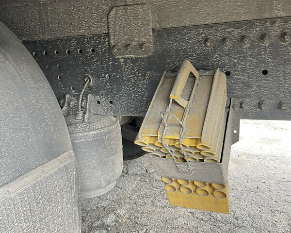 Зеленый Мерседес Econic, объемом двигателя 7.2 л и пробегом 557 тыс. км за 31500 $, фото 22 на Automoto.ua