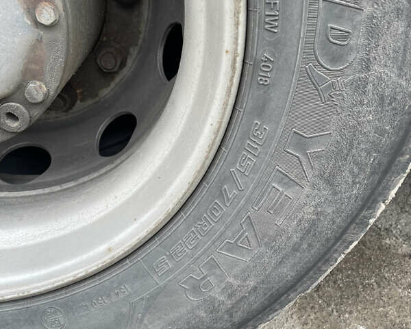 Зеленый Мерседес Econic, объемом двигателя 7.2 л и пробегом 557 тыс. км за 31500 $, фото 8 на Automoto.ua