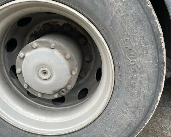 Зеленый Мерседес Econic, объемом двигателя 7.2 л и пробегом 557 тыс. км за 31500 $, фото 9 на Automoto.ua