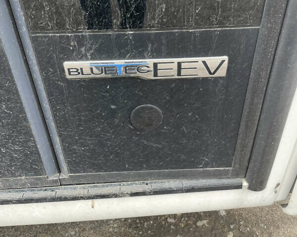 Зеленый Мерседес Econic, объемом двигателя 7.2 л и пробегом 557 тыс. км за 31500 $, фото 12 на Automoto.ua