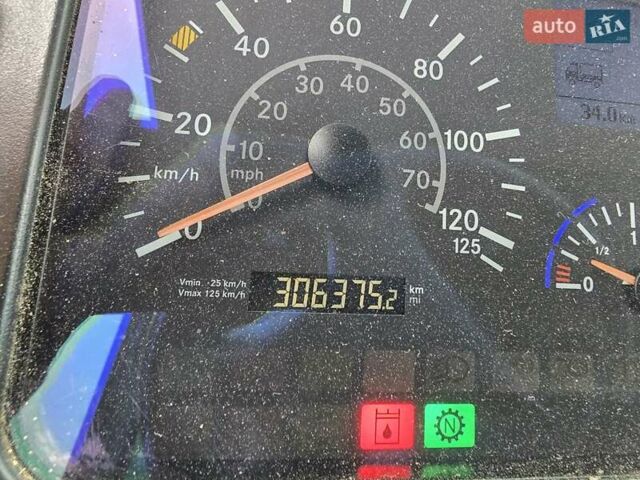 Помаранчевий Мерседес Econic, об'ємом двигуна 6.37 л та пробігом 350 тис. км за 27999 $, фото 13 на Automoto.ua