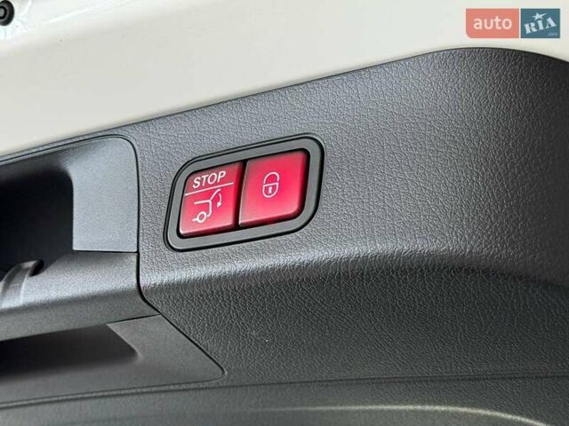 Білий Мерседес EQB, об'ємом двигуна 0 л та пробігом 9 тис. км за 38530 $, фото 15 на Automoto.ua