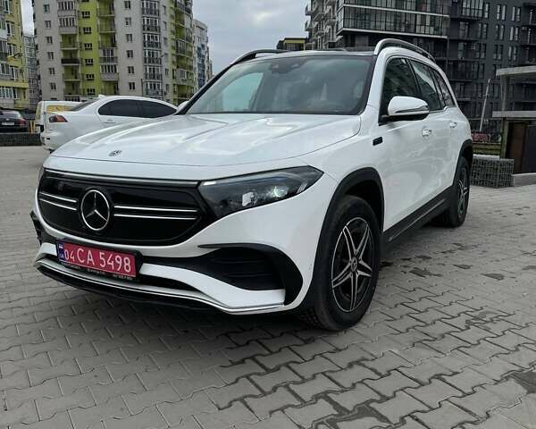 Белый Мерседес EQB, объемом двигателя 0 л и пробегом 26 тыс. км за 30800 $, фото 7 на Automoto.ua