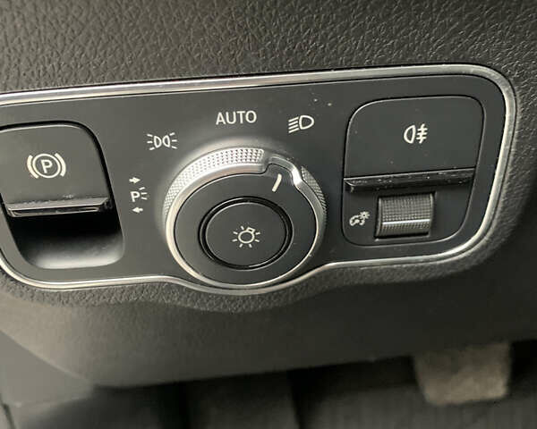 Мерседес EQB 2022 в Каменце-Подольском на Automoto.ua Белый Мерседес EQB, объемом двигателя 0 л и пробегом 84 тыс. км за 28000 $, фото 13 на Automoto.ua