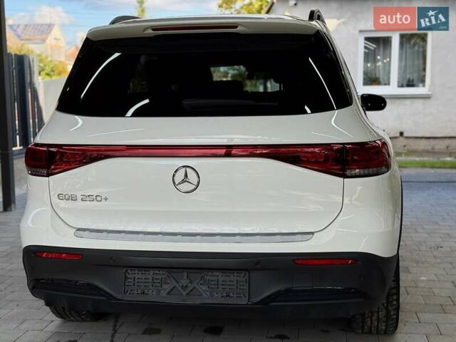 Белый Мерседес EQB, объемом двигателя 0 л и пробегом 76 тыс. км за 31950 $, фото 17 на Automoto.ua