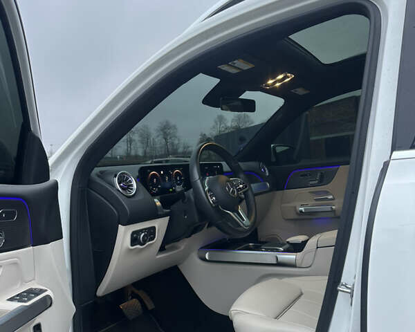 Білий Мерседес EQB, об'ємом двигуна 0 л та пробігом 14 тис. км за 38000 $, фото 13 на Automoto.ua