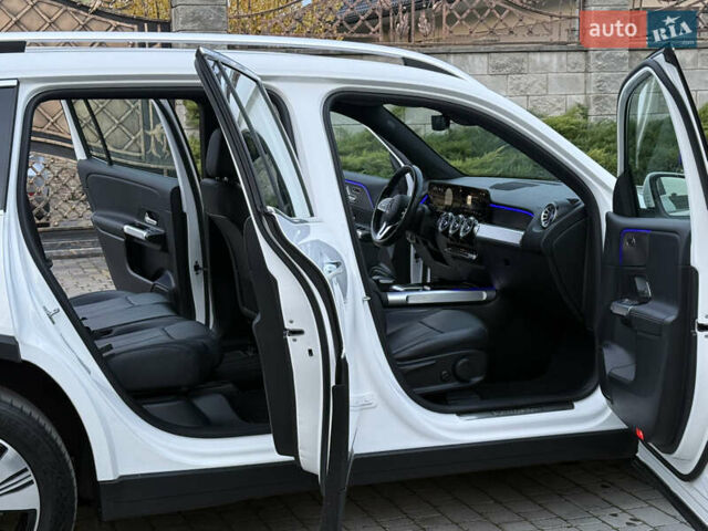 Белый Мерседес EQB, объемом двигателя 0 л и пробегом 210 тыс. км за 25900 $, фото 59 на Automoto.ua