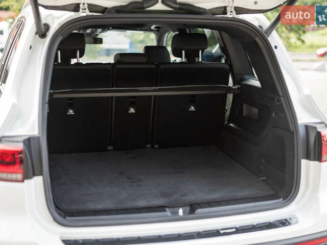 Белый Мерседес EQB, объемом двигателя 0 л и пробегом 15 тыс. км за 33000 $, фото 41 на Automoto.ua