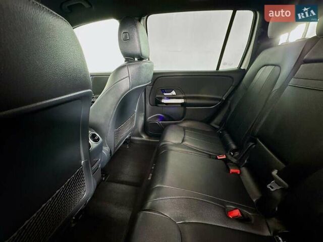 Белый Мерседес EQB, объемом двигателя 0 л и пробегом 9 тыс. км за 11200 $, фото 12 на Automoto.ua