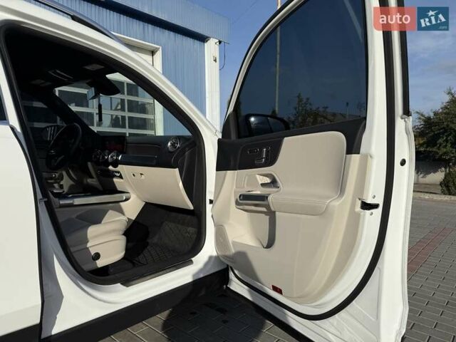 Белый Мерседес EQB, объемом двигателя 0 л и пробегом 26 тыс. км за 29500 $, фото 14 на Automoto.ua