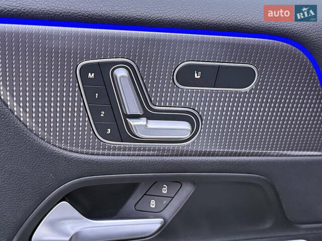 Белый Мерседес EQB, объемом двигателя 0 л и пробегом 210 тыс. км за 25900 $, фото 51 на Automoto.ua