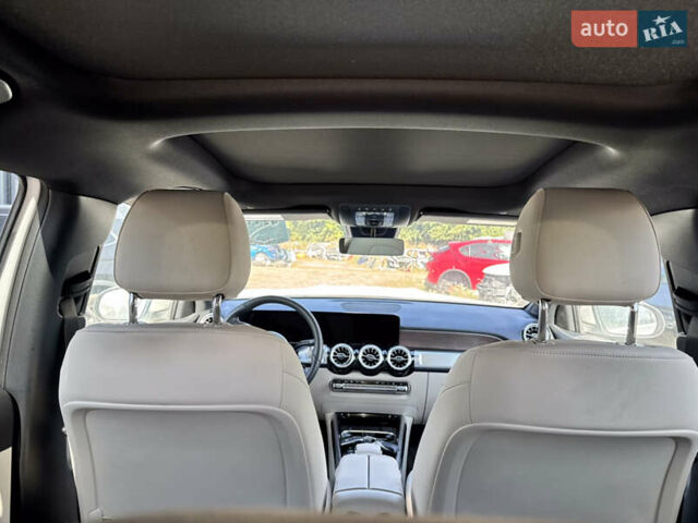 Белый Мерседес EQB, объемом двигателя 0 л и пробегом 5 тыс. км за 20650 $, фото 30 на Automoto.ua