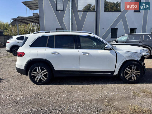 Белый Мерседес EQB, объемом двигателя 0 л и пробегом 5 тыс. км за 20650 $, фото 3 на Automoto.ua