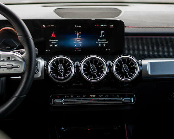 Белый Мерседес EQB, объемом двигателя 0 л и пробегом 15 тыс. км за 33000 $, фото 30 на Automoto.ua