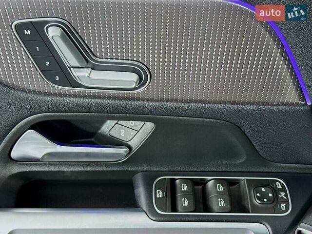 Белый Мерседес EQB, объемом двигателя 0 л и пробегом 9 тыс. км за 11200 $, фото 11 на Automoto.ua