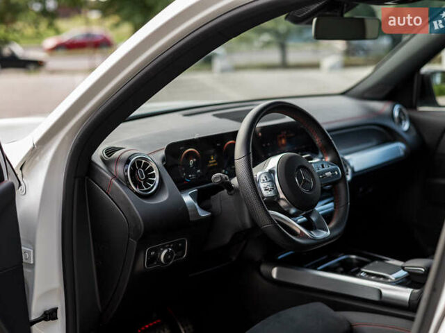 Белый Мерседес EQB, объемом двигателя 0 л и пробегом 15 тыс. км за 33000 $, фото 24 на Automoto.ua