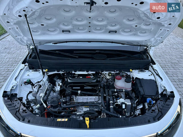 Белый Мерседес EQB, объемом двигателя 0 л и пробегом 210 тыс. км за 25900 $, фото 74 на Automoto.ua