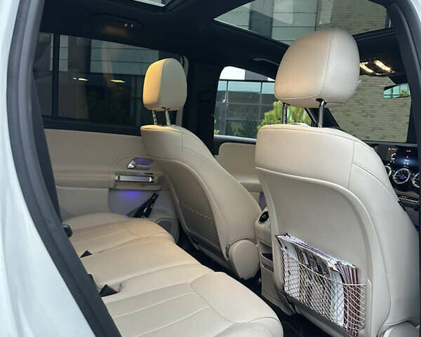 Білий Мерседес EQB, об'ємом двигуна 0 л та пробігом 14 тис. км за 38000 $, фото 18 на Automoto.ua