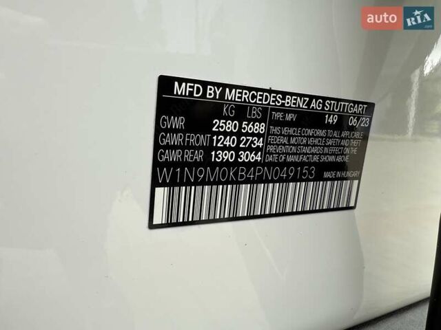 Белый Мерседес EQB, объемом двигателя 0 л и пробегом 26 тыс. км за 29500 $, фото 31 на Automoto.ua