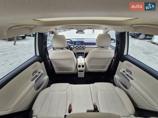 Белый Мерседес EQB, объемом двигателя 0 л и пробегом 63 тыс. км за 31999 $, фото 14 на Automoto.ua