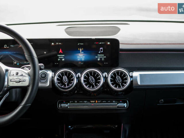 Белый Мерседес EQB, объемом двигателя 0 л и пробегом 15 тыс. км за 33000 $, фото 27 на Automoto.ua